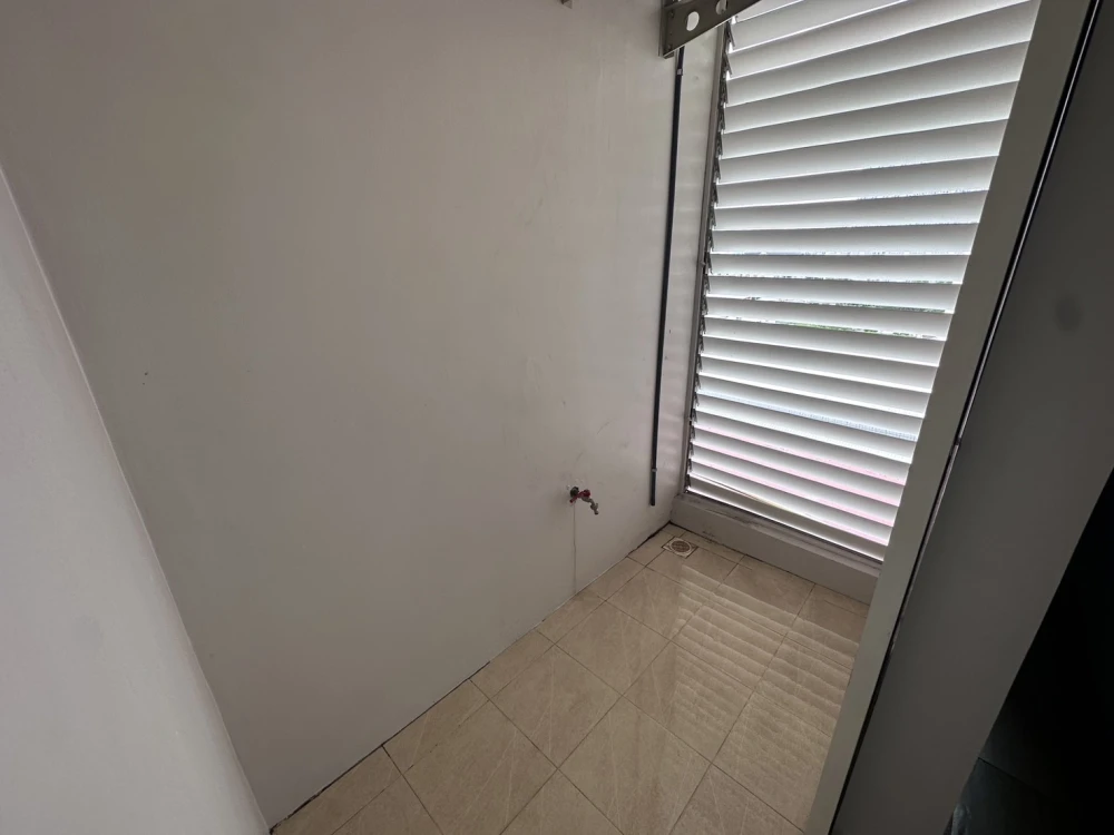 ให้เช่า The IRIS Rama 9-Srinakarin 1 ห้องนอน 1 ห้องน้ำ พื้นที่ใช้สอยเยอะ ทำเลดี เดินทางสะดวก จองเลย