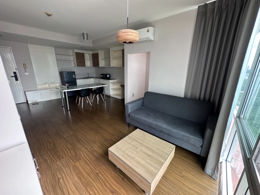 ให้เช่า The IRIS Rama 9-Srinakarin 1 ห้องนอน 1 ห้องน้ำ พื้นที่ใช้สอยเยอะ ทำเลดี เดินทางสะดวก จองเลย