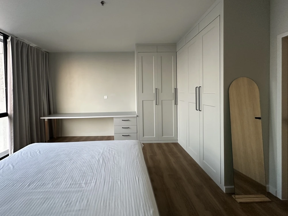 ให้เช่า The Issara Ladprao ชั้น 43 วิวโล่ง ทิศเหนือ เฟอร์นิเจอร์ + เครื่องใช้ไฟฟ้าครบ พร้อมเข้าอยู่