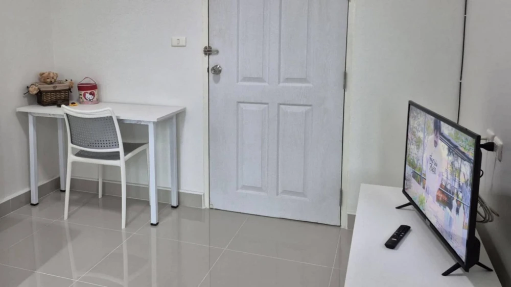 ให้เช่า The Kith Lumlukka Klong 2 ห้องน่าอบู่ ชั้น 3 เดินทางสะดวก มาพร้อมเครื่องใช้ไฟฟ้าครบครัน ห้ามพลาด