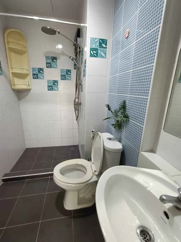 ให้เช่า The Kith Lumlukka Klong 2 ห้องน่าอยู่ ชั้นไม่สูง ขึ้นลงสะดวกสบาย จองเลย ราคาดีแบบนี้หายาก!!!