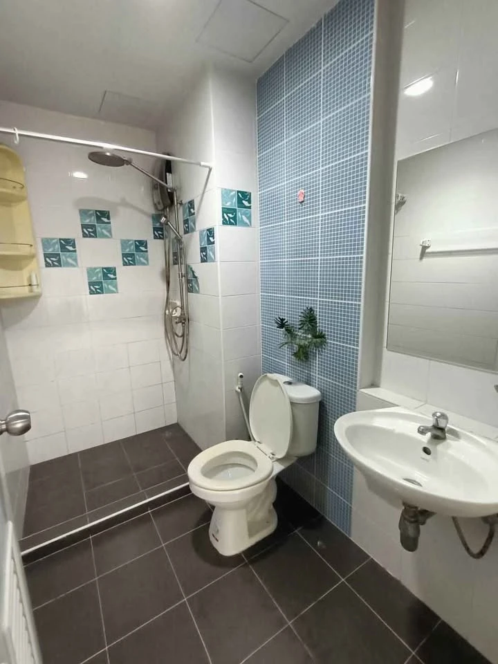 ให้เช่า The Kith Lumlukka Klong 2 ห้องน่าอยู่ ชั้นไม่สูง ขึ้นลงสะดวกสบาย จองเลย ราคาดีแบบนี้หายาก!!!