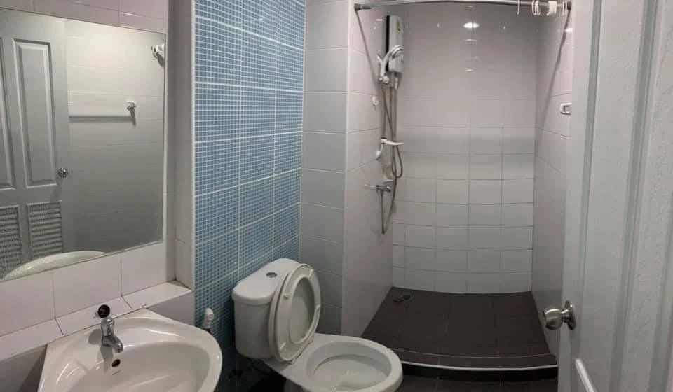 ให้เช่า The Kith Lumlukka Klong 2 ห้องพร้อมอยู่ เฟอร์พร้อม ราคาสบายกระเป๋ษ จองเลย