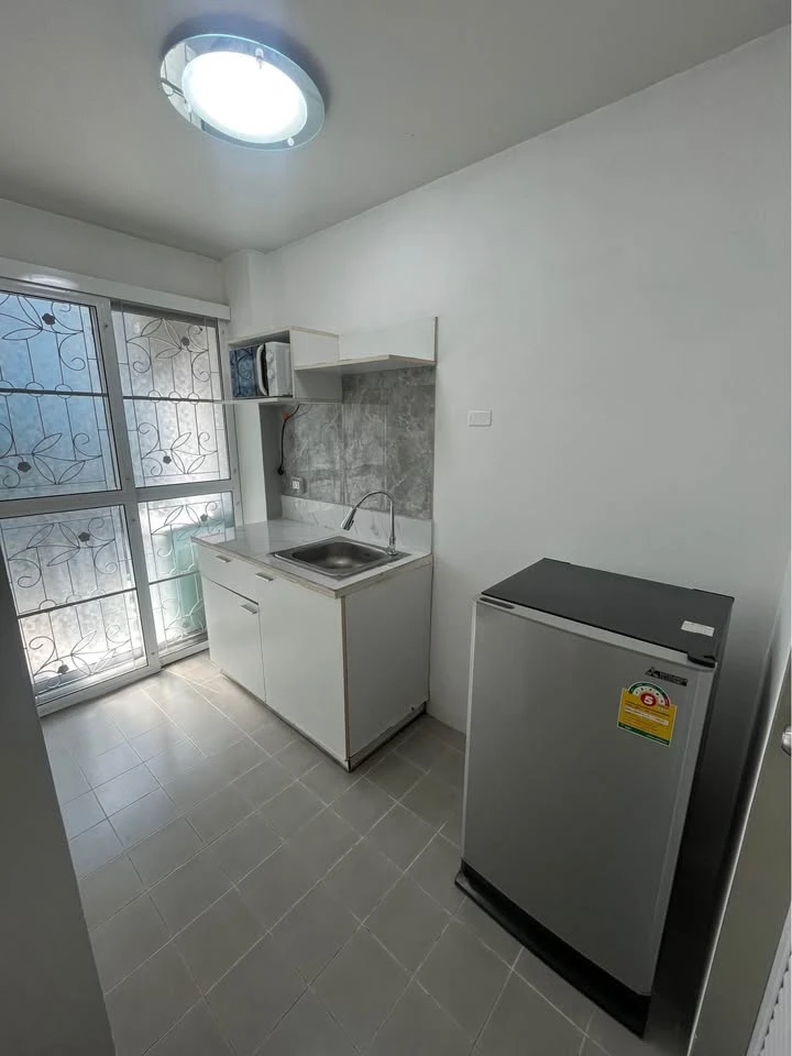 ให้เช่า The Kith Lumlukka Klong 2 ห้องมุมให้ความเป็นส่วนตัว ห้องโปร่ง สบาย เฟอร์ครบครัน ห้ามพลาด