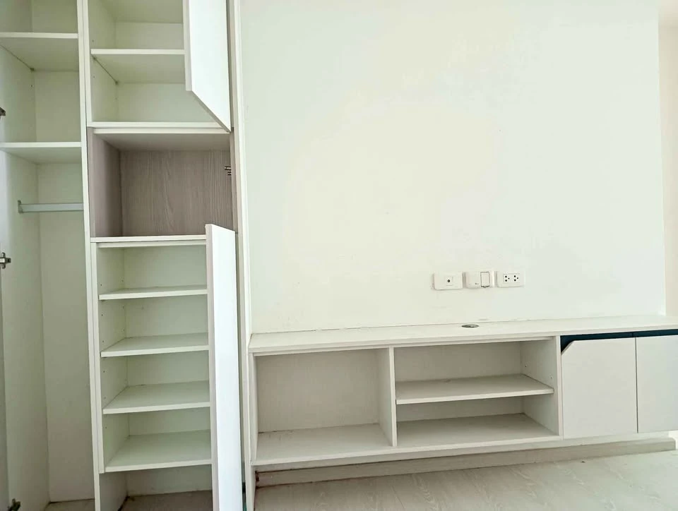 ให้เช่า The Kith Plus Phahonyothin Khukot ห้องชั้น 5 เครื่องใช้ไฟฟ้าครบครัน พลาดแล้วจะเสียใจ