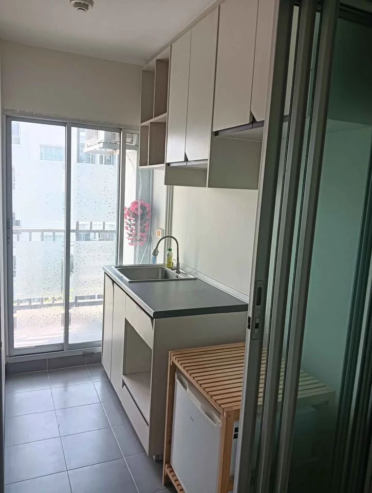 ให้เช่า The Kith Plus Phahonyothin Khukot ห้องชั้น 5 เครื่องใช้ไฟฟ้าครบครัน พลาดแล้วจะเสียใจ