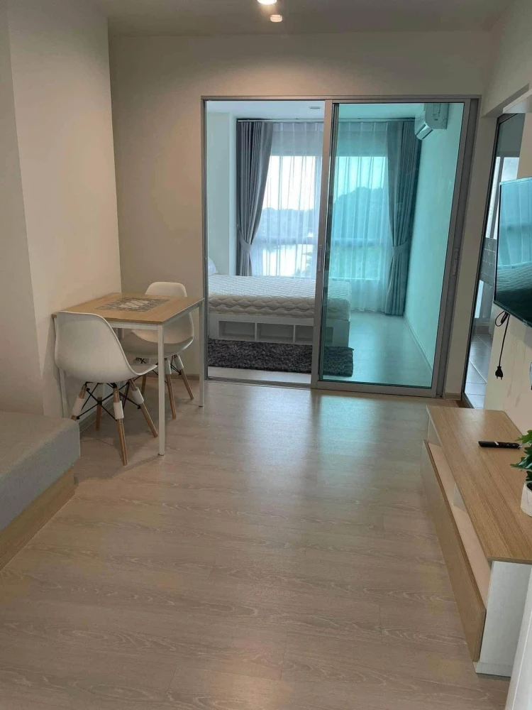 ให้เช่า The Kith Plus Phahonyothin Khukot ห้องแจ่งสวย ติดวอลเปเปอร์อย่าง เฟอร์ครบ จองเลย