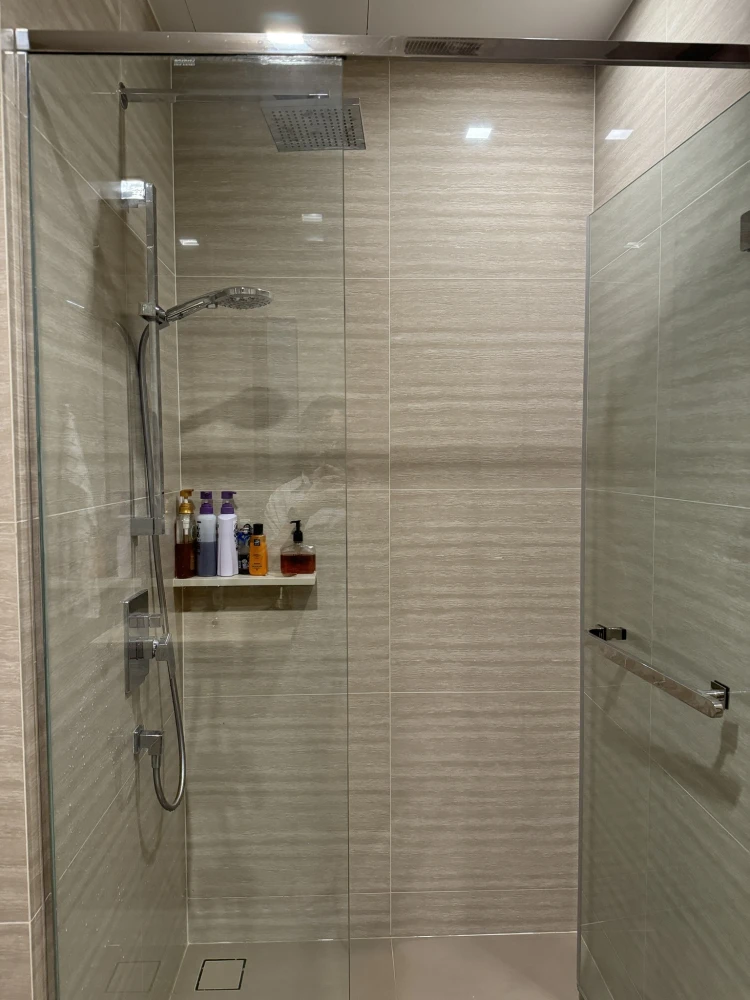 ให้เช่า The Line Asoke Ratchada ห้องกว้างพื้นที่ใช้สอยเยอะ เฟอร์ครบครัน หิ้วกระเป๋าเข้าอยู่ได้เลยจ้า