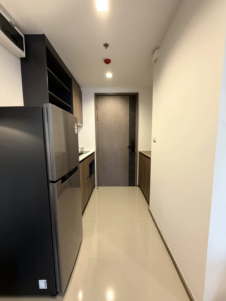 ให้เช่า The Line Phahonyothin Park ห้องพร้อมอยู่ เฟอร์พร้อม จองเลย