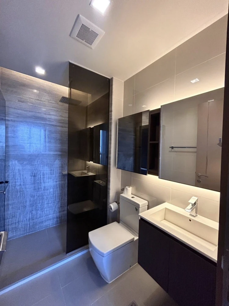 ให้เช่า The Line Sukhumvit 71 ห้องชั้นสูง กว้างขวางอยู่สบาย มาแต่ตัวเข้าอยู่ได้เลย รีบจองเลยก่อนพลาด+++