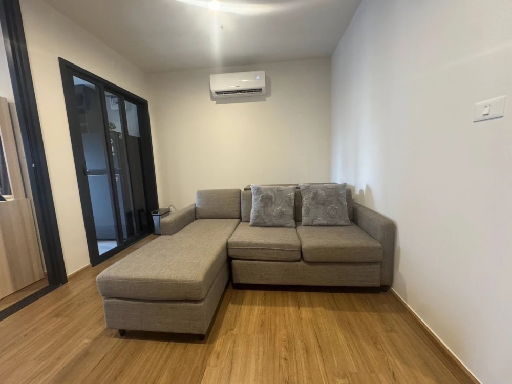 ให้เช่า The Line Vibe ห้องน่าอยู่ ชั้น 9 เฟอร์นิเจอร์ครบครัน ตกแต่งคุมโทน ดีแบบนี้จะรออะไร