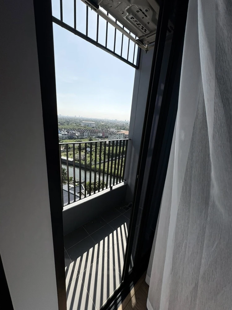 ให้เช่า The Livin Phetkasem 37 ห้องพร้อมอยู่ เฟอร์พร้อม น่าอยู่ จองเลย