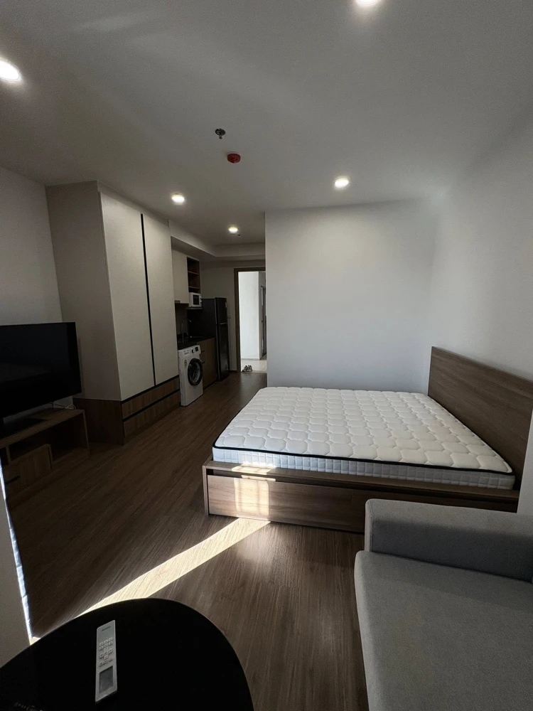 ให้เช่า The Livin Phetkasem 37 ห้องพร้อมอยู่ เฟอร์พร้อม น่าอยู่ จองเลย