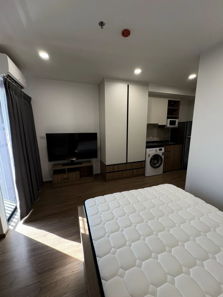 ให้เช่า The Livin Phetkasem 37 ห้องพร้อมอยู่ เฟอร์พร้อม น่าอยู่ จองเลย