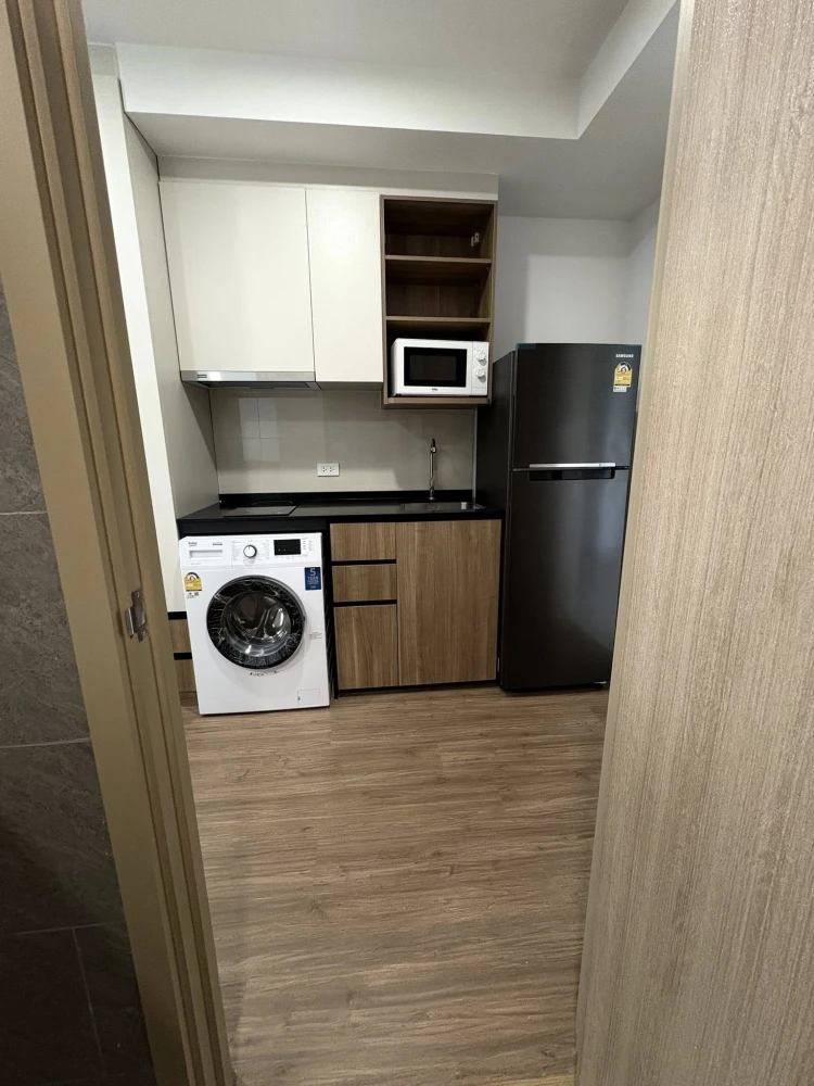 ให้เช่า The Livin Phetkasem 37 ห้องพร้อมอยู่ เฟอร์พร้อม น่าอยู่ จองเลย