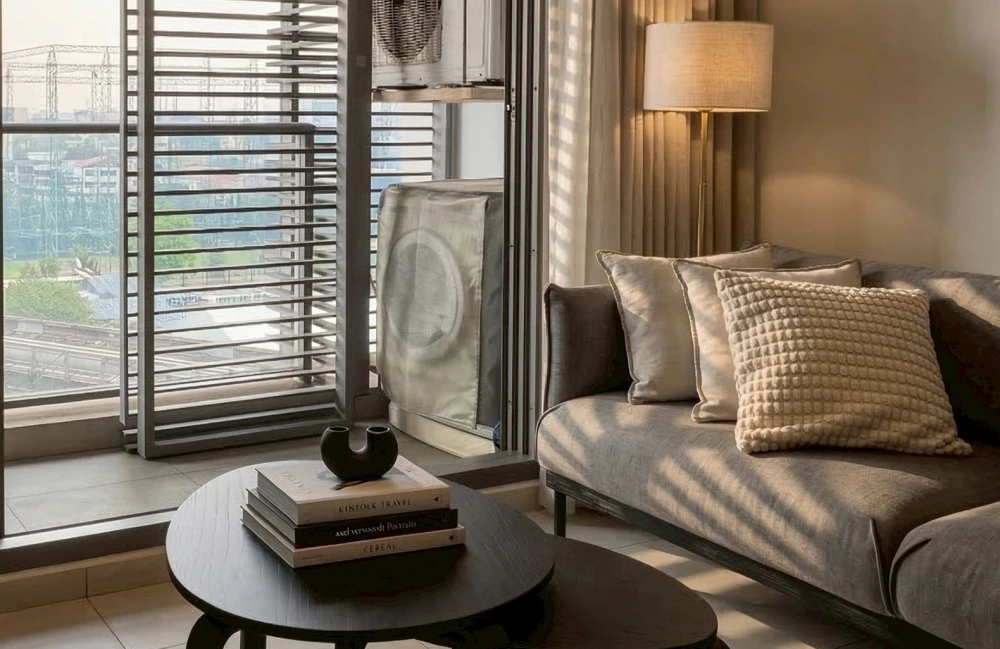 ให้เช่า The Loft Ekkamai ชั้น 10 ห้องสวย ตกแต่งครบครัน พร้อมอยู่ จองเลย ห้ามพลาด