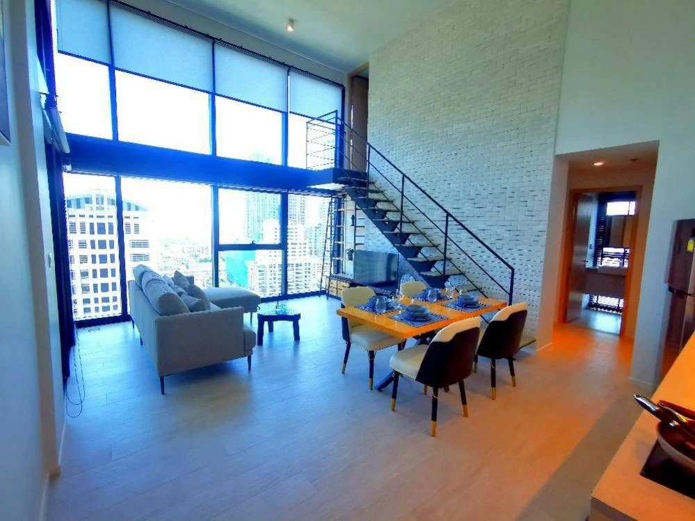 ให้เช่า The Lofts สีลม 2 ห้องนอน ชั้น 15 ได้วิวสูง มาพร้อมสิ่งอำนวยความสะดวกครบ จองเลย