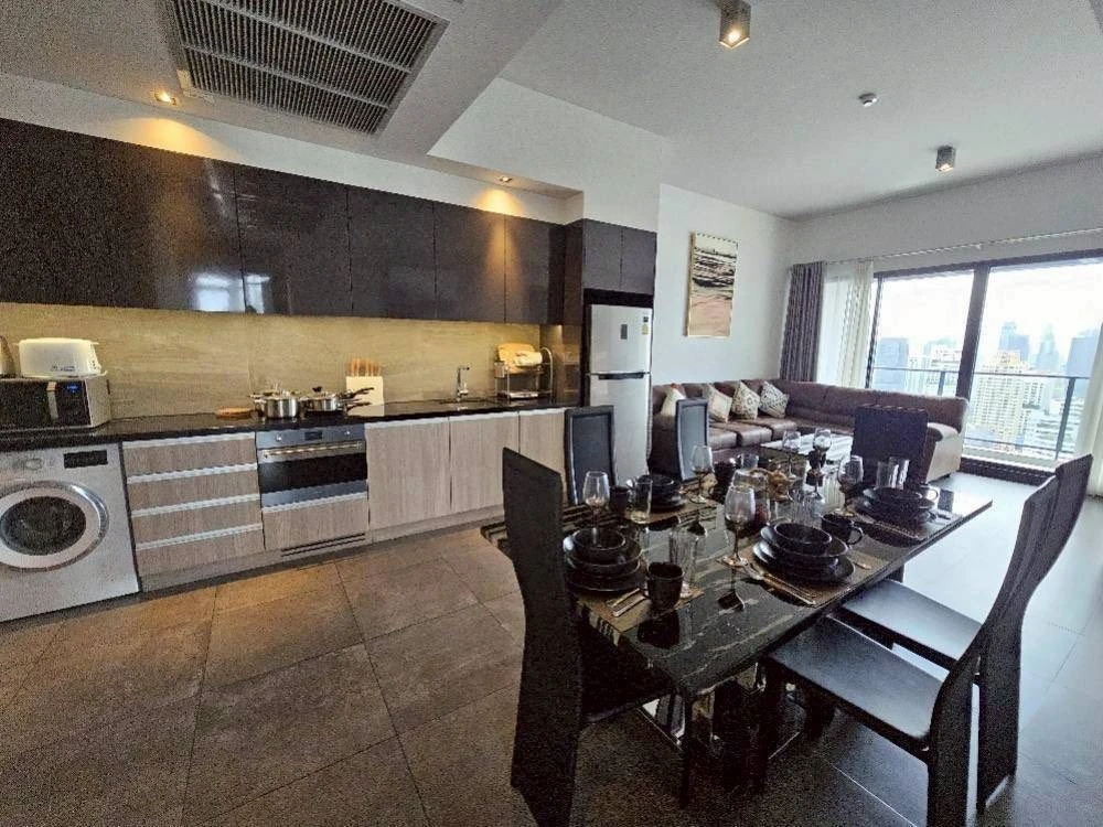ให้เช่า The Lofts Asoke ชั้น 30 สูงมากๆ ได้วิวเมืองบรยากาศดีเวอร์ ตกแต่งอย่างดีครบครัน รีบจองเลย
