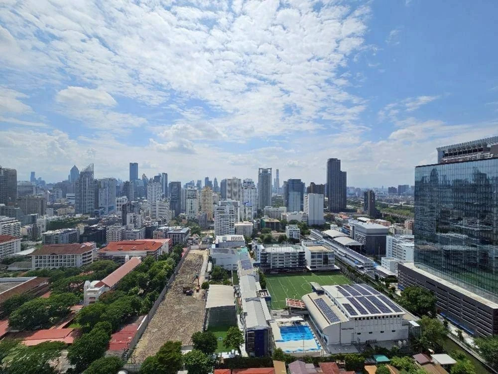ให้เช่า The Lofts Asoke ชั้น 30 สูงมากๆ ได้วิวเมืองบรยากาศดีเวอร์ ตกแต่งอย่างดีครบครัน รีบจองเลย