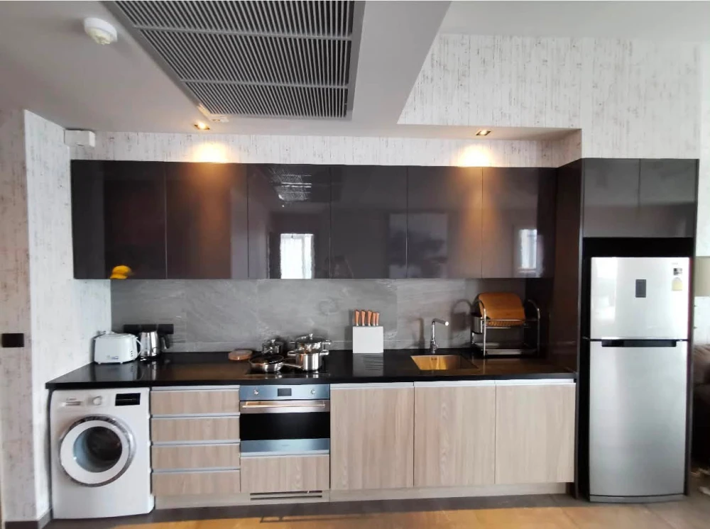 ให้เช่า The Lofts Asoke 2 ห้องนอน พื้นที่ใช้สอยเยอะ มาพร้อมสิ่งอำนวยความสะดวกครบครัน รีบจองเลยจ้า
