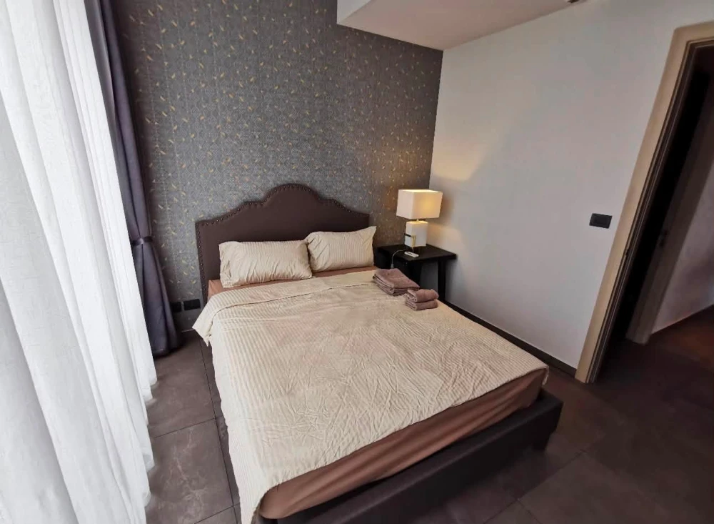 ให้เช่า The Lofts Asoke 2 ห้องนอน พื้นที่ใช้สอยเยอะ มาพร้อมสิ่งอำนวยความสะดวกครบครัน รีบจองเลยจ้า