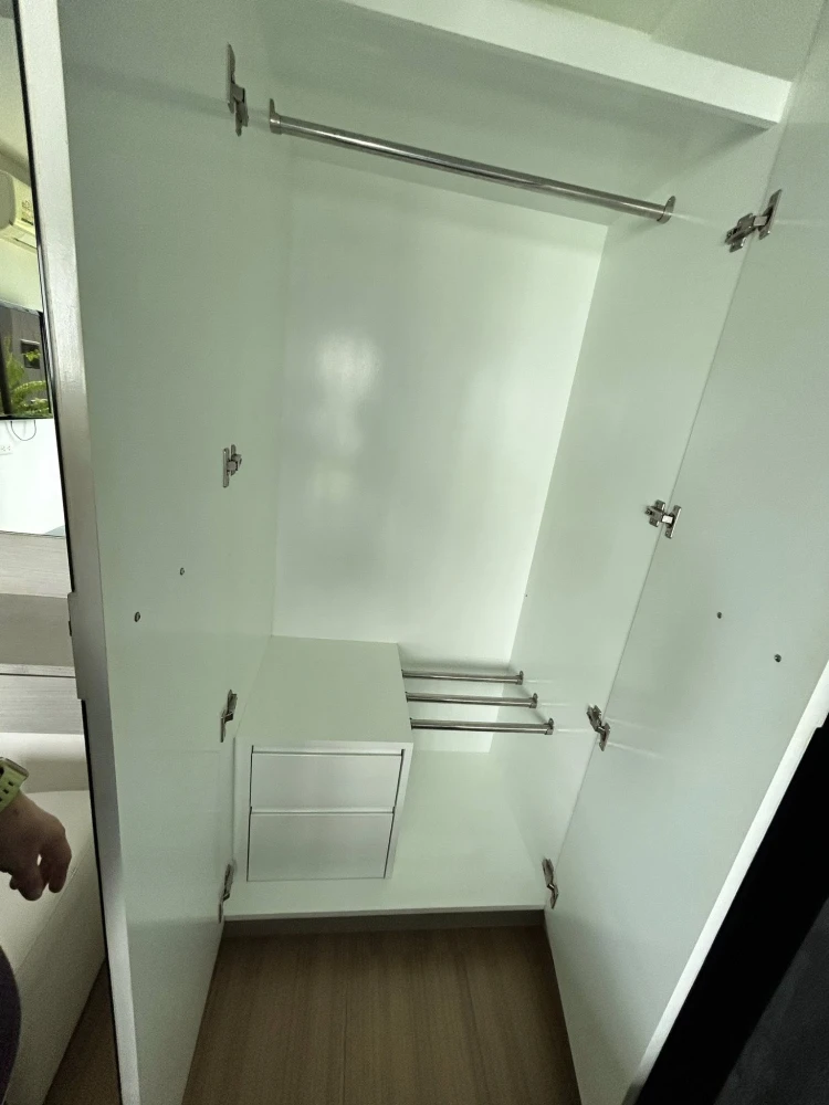 ให้เช่า The matrix condo ห้องพร้อมอยู่ เฟอร์พร้อม หิ้วกระเป๋ามาได้เลย ราคานี้หายากแล้วจองเลย