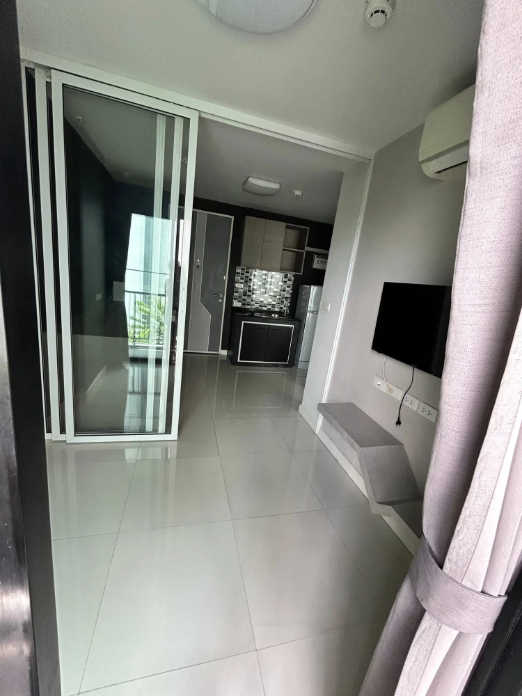 ให้เช่า The matrix condo ห้องพร้อมอยู่ เฟอร์พร้อม หิ้วกระเป๋ามาได้เลย ราคานี้หายากแล้วจองเลย