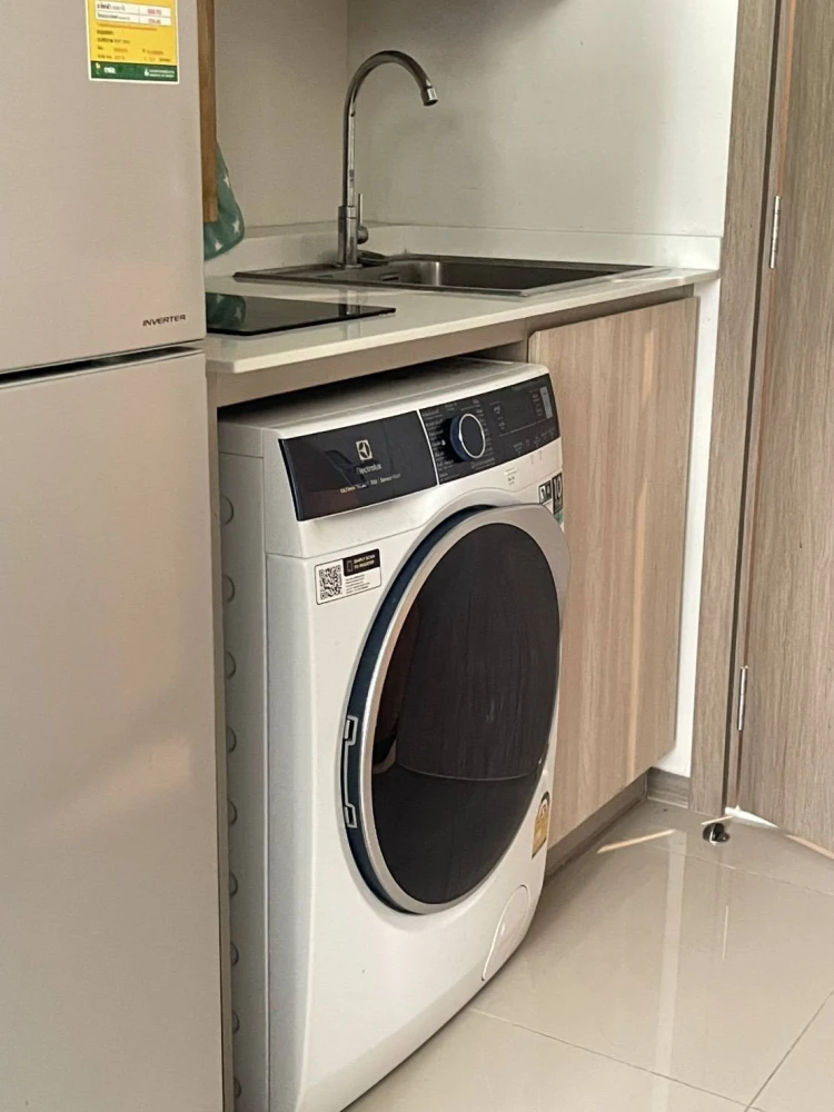 ให้เช่า the muve บางนา วิวสระว่ายน้ำ บรรยากาศชิลสุดๆ เครื่องใช้ไฟฟ้าครบ พร้อมเข้าอยู่