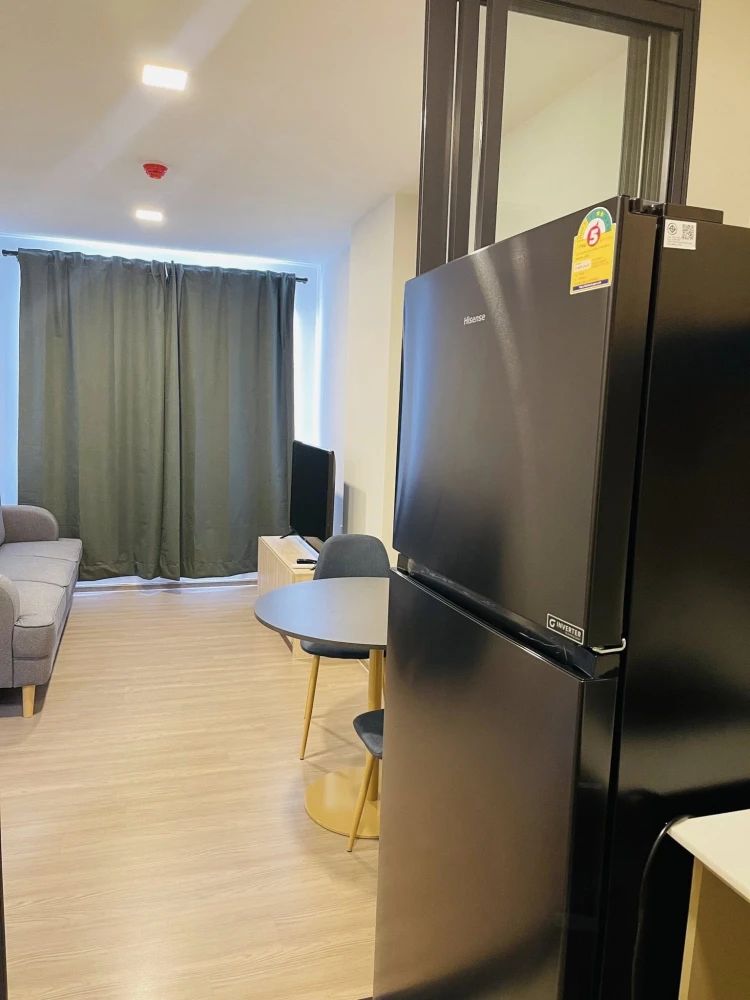 ให้เช่า The MUVE Bangna 2 ห้องนอน พื้นที่ใช้สอยเยอะ เฟอร์นิเจอร์ครบครัน มองเห็นวิวสระว่ายน้ำ รีบจองเลย