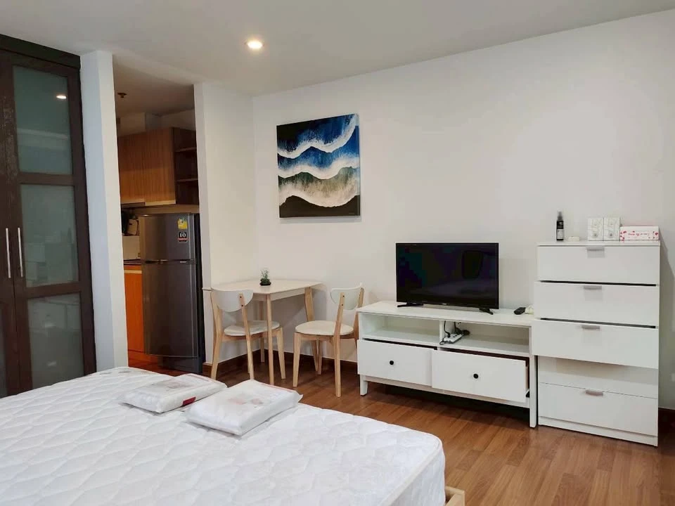 ให้เช่า The Next Sukhumvit 52 Studio room พร้อมเฟอร์นิเจอร์แน่นๆ รีบจับจองเลยจ้า