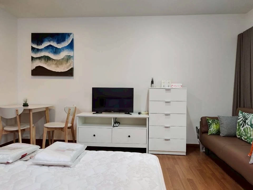 ให้เช่า The Next Sukhumvit 52 Studio room พร้อมเฟอร์นิเจอร์แน่นๆ รีบจับจองเลยจ้า