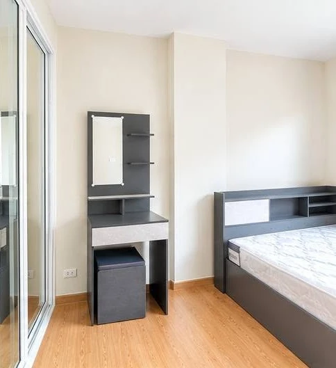 ให้เช่า The NHA Condo Prachanivect 3 ห้องกว้าง พร้อมเฟอร์ครบเซต ไม่จองถือว่าผิด