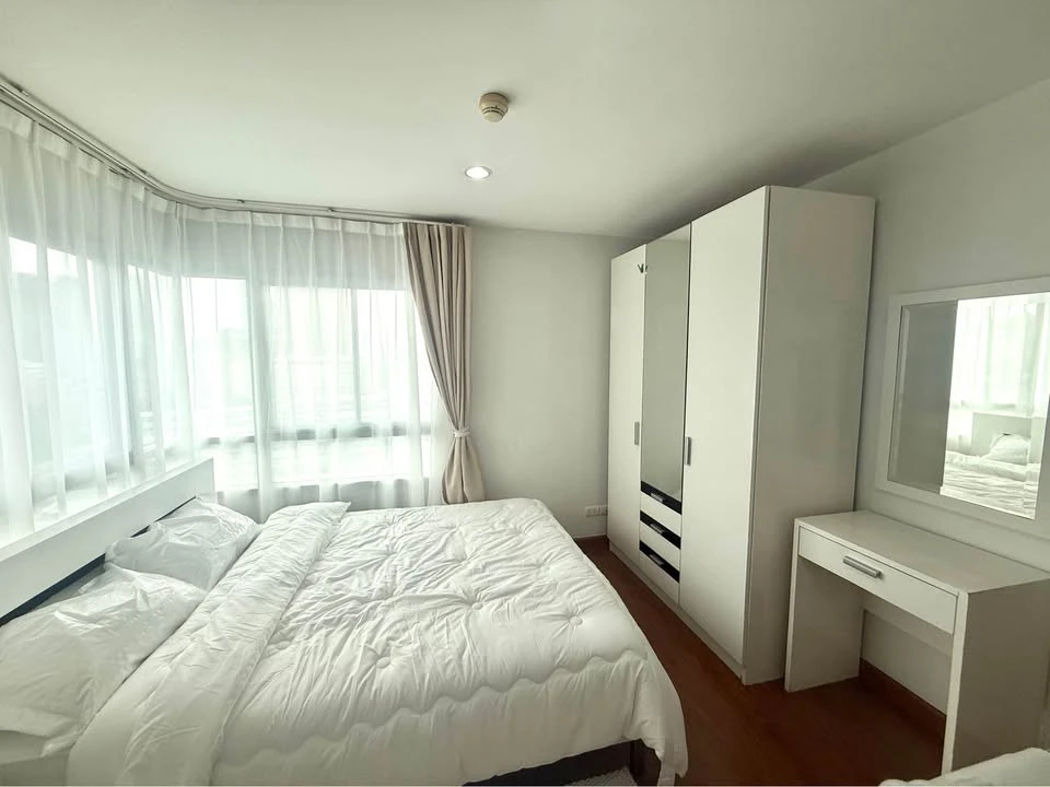 ให้เช่า The Niche รัชดา - ห้วยขวาง ห้องพร้อมอยู่ ห้องกว้างขวาง เฟอร์พร้อม จองเลย images