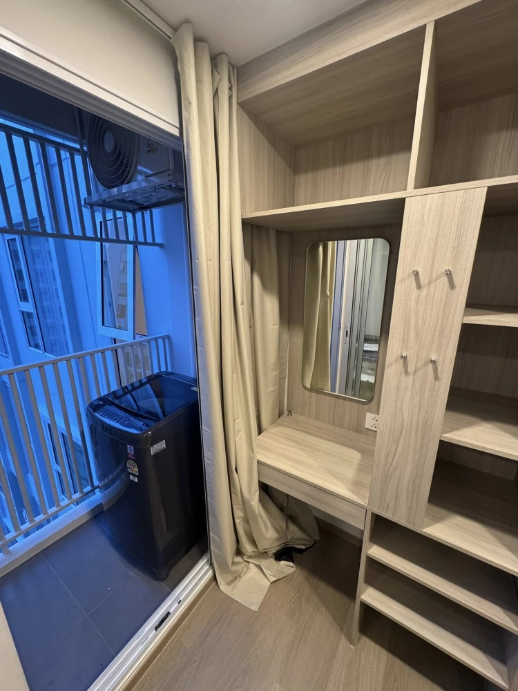 ให้เช่า The Origin Phaholyothin 57 ห้องน่าอยู่ มาพร้อมเฟอร์นิเจอร์ครบครัน หิ้วกระเป๋าเข้าอยู่ได้เลยจ้า