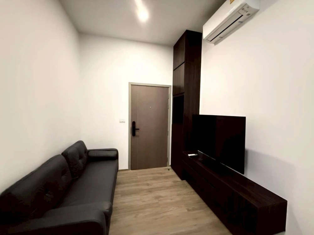 ให้เช่า The Origin Plug & Play Ramintra ห้องน่าอยู่ ชั้นไม่สูง เฟอร์พร้อม จองเลย