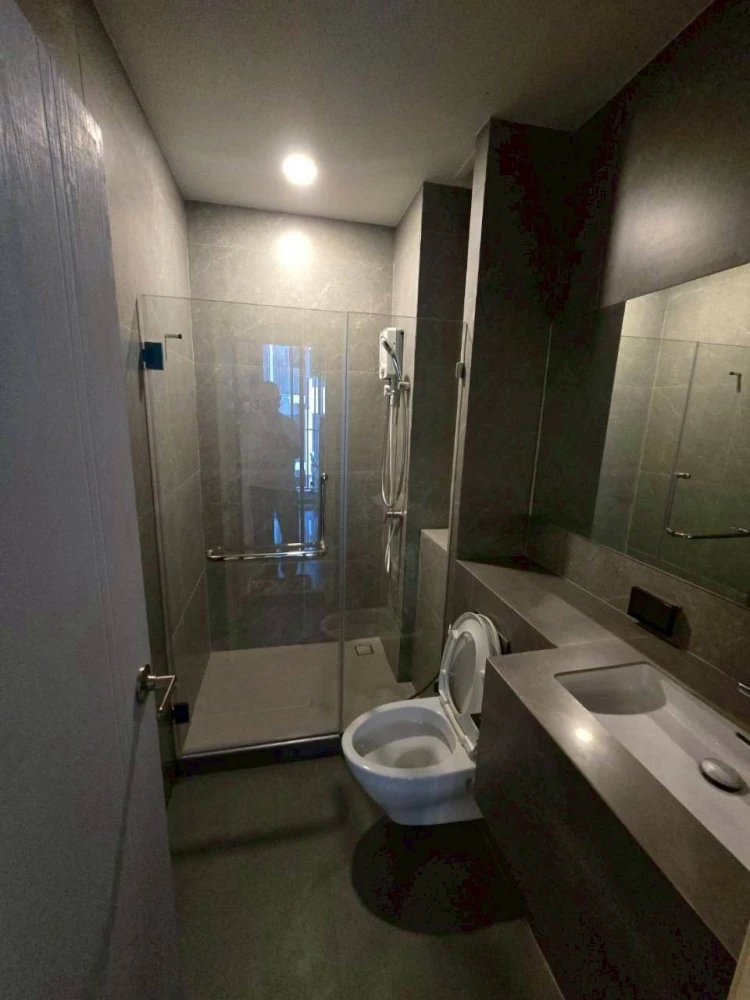 ให้เช่า The Origin Plug & Play Ramintra ห้องน่าอยู่ ชั้นไม่สูง เฟอร์พร้อม จองเลย