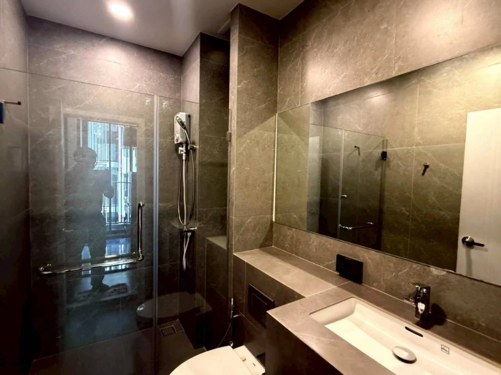 ให้เช่า The Origin Plug & Play Ramintra ห้องน่าอยู่ ชั้นไม่สูง เฟอร์พร้อม จองเลย