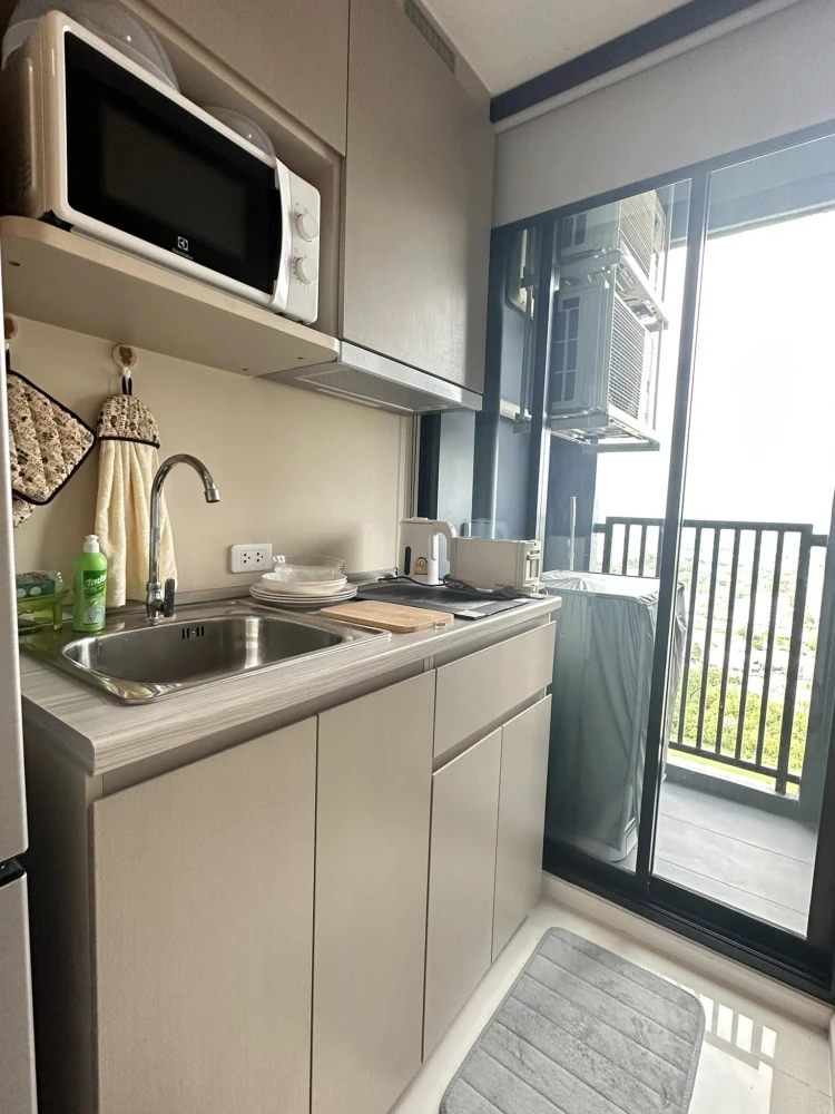 ให้เช่า THE ORIGIN Ram 209 Interchange ห้องน่าอยู่ เฟอร์นิเจอร์และเครื่องใช้ไฟฟ้าครบครัน วิวสวย จองเลย