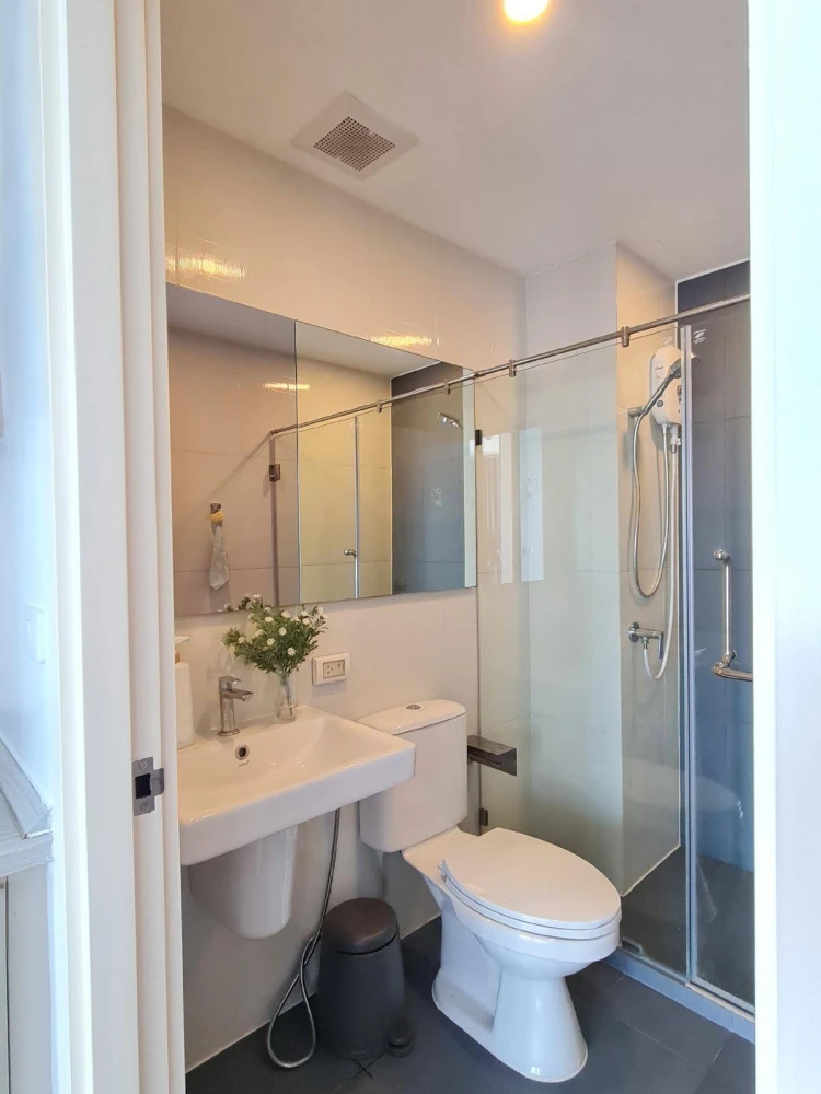 ให้เช่า THE ORIGIN Ram 209 Interchange ห้องมุุมมีความเป็นส่วนตัว ชั้นสูงสุด มาจับมาจองเลย อย่าพลาดโอกาส