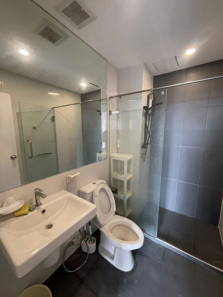 ให้เช่า The Origin ram 209 Interchange แบบ 1 ห้องนอน 1 ห้องน้ำ ตกแต่งครบครัน สนใจจองเลย