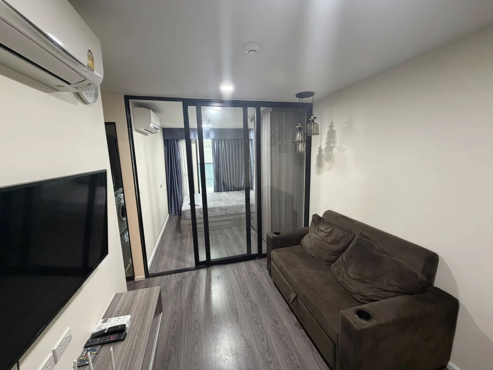 ให้เช่า The Origin Ramintra 83 Station ห้องพร้อมอยู่ เครื่องใช้ไฟฟ้า และเฟอร์นิเจอร์ครบครัน จองเลย