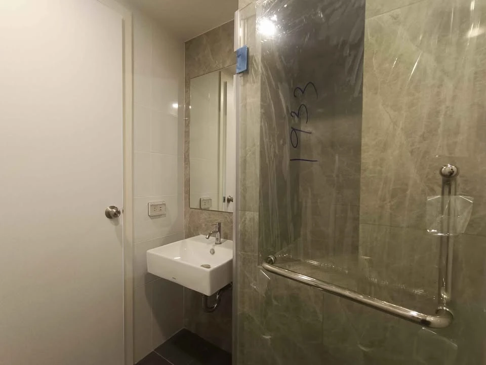 ให้เช่า THE ORIGIN Sukhumvit Sailuat E22 Station ห้องสตูดิโอ ตกแต่งครบครัน เดินทางสะดวก รีบจองเลยจ้า