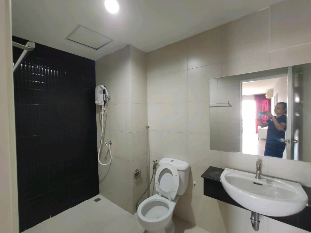 ให้เช่า The Paint Ngamwongwan 22 ชั้น 8 ห้องแต่งครบ น่าอยู่ จองเลย ห้ามพลาด