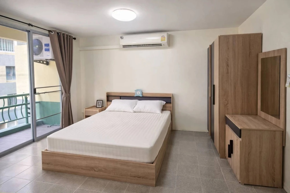 ให้เช่า The Parkland บางนา ห้องสวย โทนอบอุ่น Minimal ขนาดใหญ่กว่าห้องทั่วไปในโครงการ ชั้น 4 กำลังดี ลมดี ไม่ร้อน ห้ามพลาด