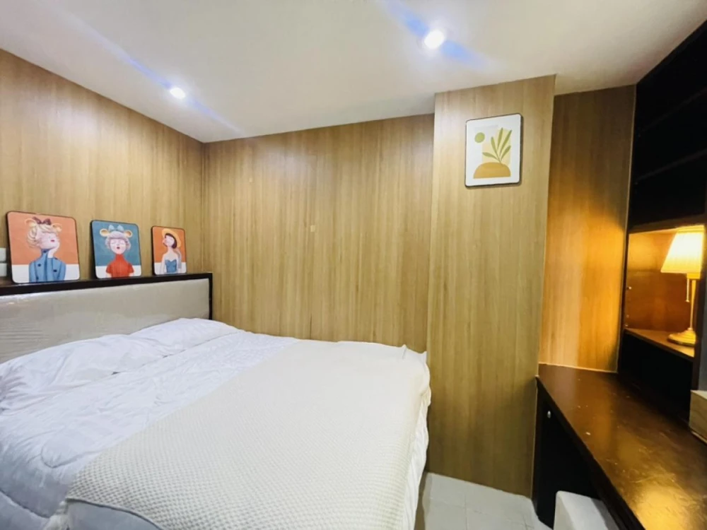 For rent: The Parkland Bangna, 2nd floor, beautiful room, fully furnished, interested, reserve now.