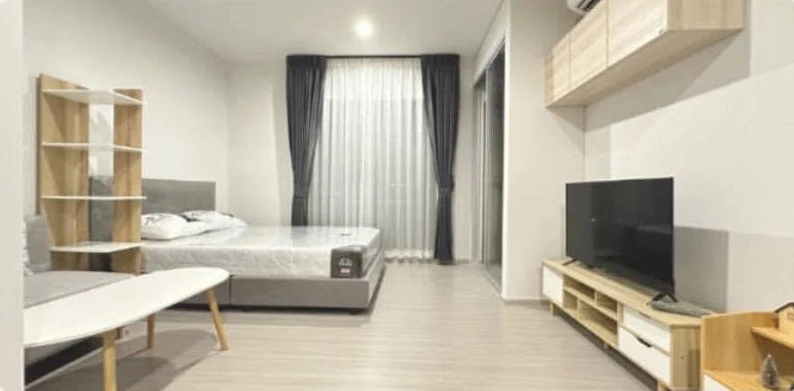 For rent: The Parkland Phetkasem 56, Building A, the first building closest to the project entrance. Fully furnished with appliances.