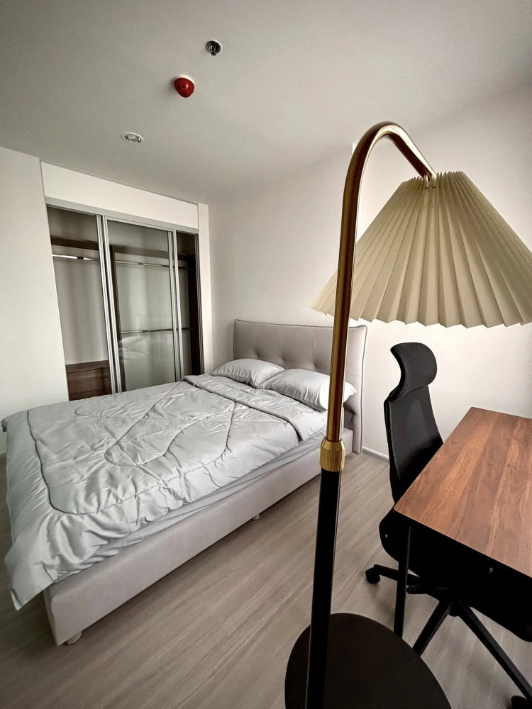 ให้เช่า The Parkland Phetkasem 56 ห้องน่าอยู่ มาพร้อมเฟอร์นิเจอร์และเครื่องใช้ไฟฟ้าครบครัน หิ้วกระเป๋าเข้าอยู่ได้เลยจ้า