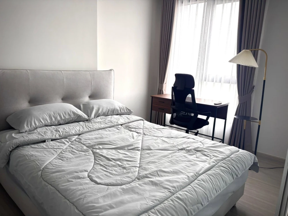 ให้เช่า The Parkland Phetkasem 56 ห้องน่าอยู่ มาพร้อมเฟอร์นิเจอร์และเครื่องใช้ไฟฟ้าครบครัน หิ้วกระเป๋าเข้าอยู่ได้เลยจ้า