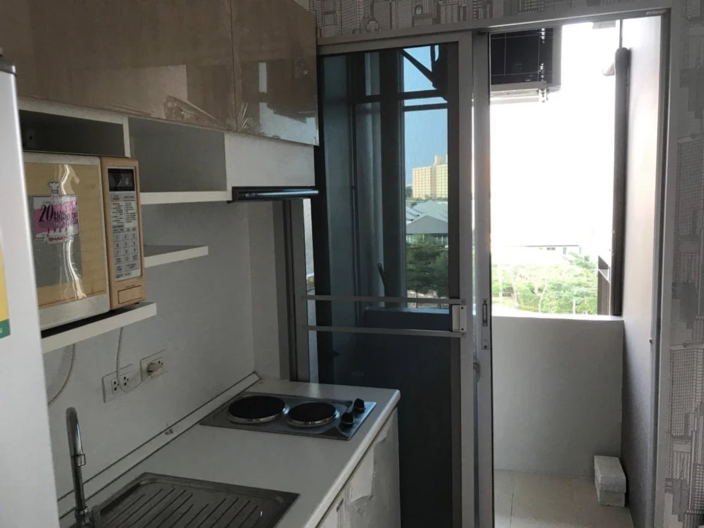 ให้เช่า The Parkland Srinakarin Lakeside ห้องกว้างพร้อมอยู่ ชั้นไม่สูง เฟอร์พร้อม จองเลย