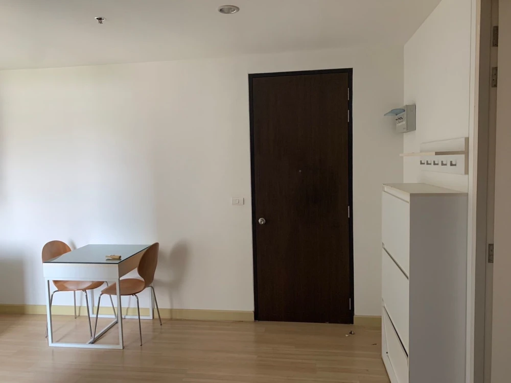 ให้เช่า The Parkland Srinakarin Lakeside ห้องกว้างอยู่สบาย ไม่อึดอัด พร้อมเฟอร์ฯครบชุด ต้องจอง